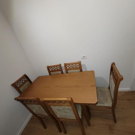Enes Apartment Tirane 外观 照片