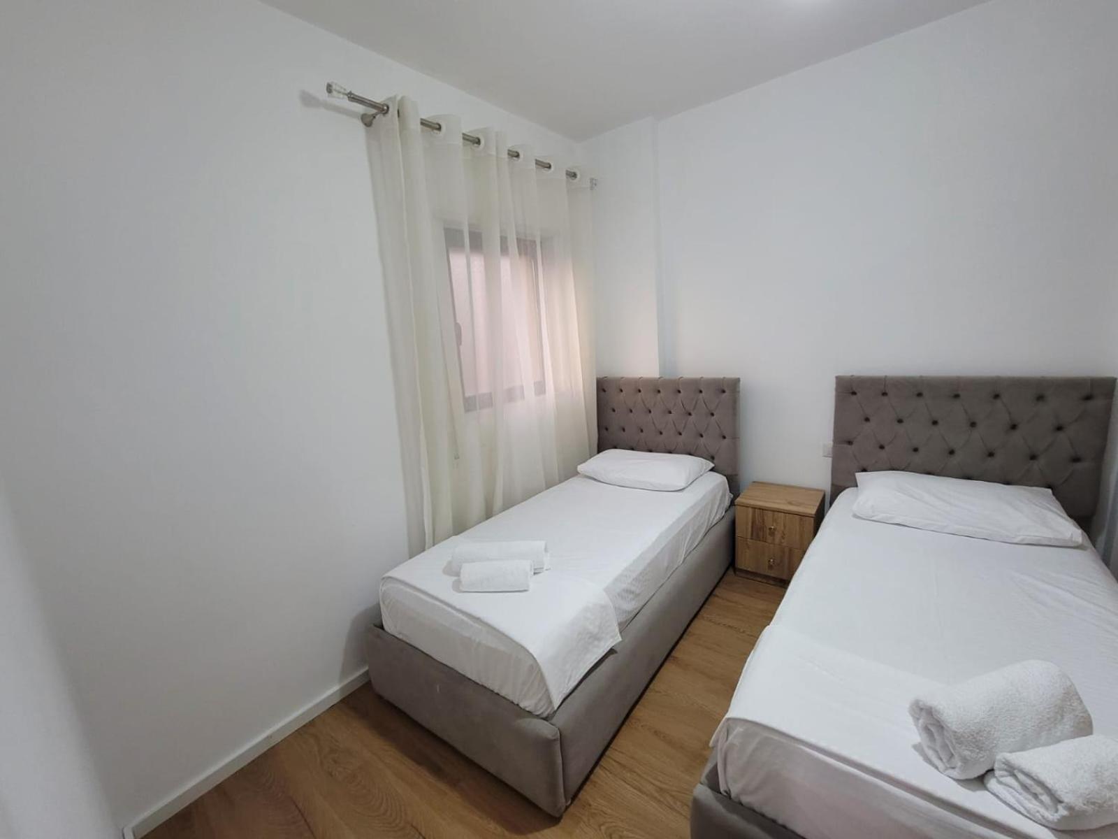 Enes Apartment Tirane 外观 照片